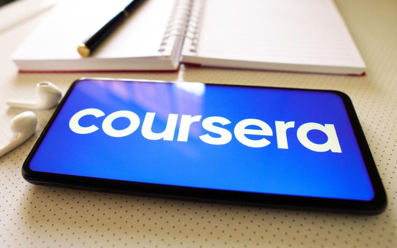 có thể sử dụng Coursera trên điện thoại hay không