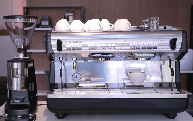 cách sử dụng máy pha cafe bán tự động
